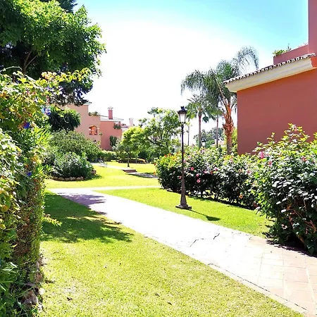 Entre Marbella Y * 埃斯特波纳