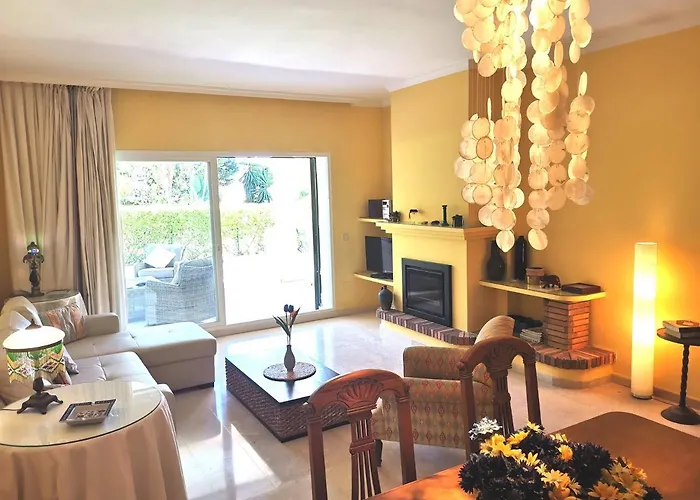 Entre Marbella Y Appartement Estepona